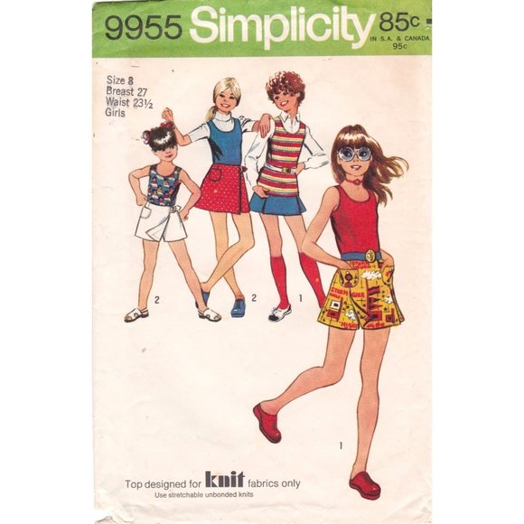 Vintage Sewing PATTERN Simplicity 9955, Girls 1972 Scooter Skirt and Pullover - Picture 1 of 2
